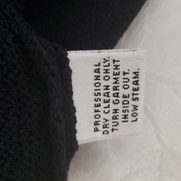 ST.John Evening Knit Blouse, Size M. - Picture 12 of 13